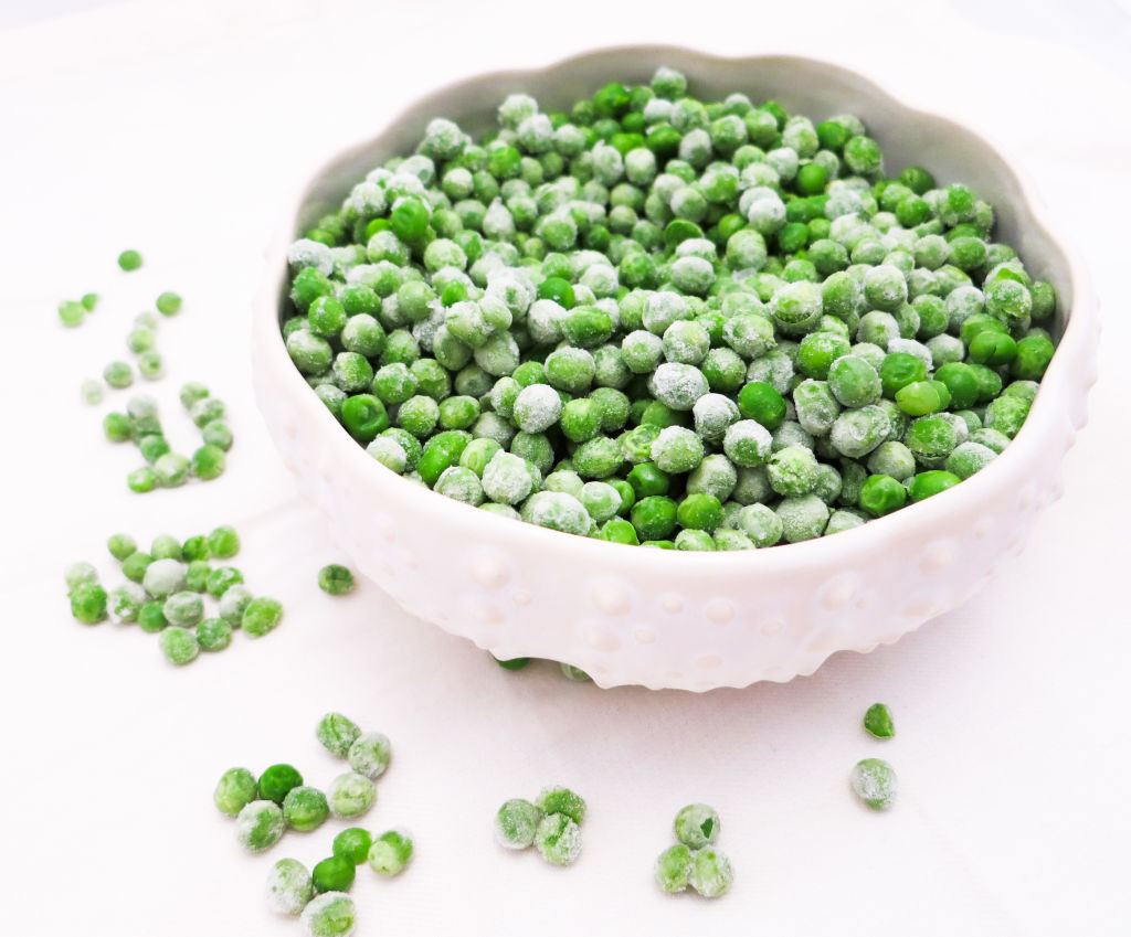 FROZEN PEAS ARE GREAT TO ALWAYS HAVE IN YOUR FREEZER. THEY ARE PERFECT IN THE SIMPLE CLASSIC!