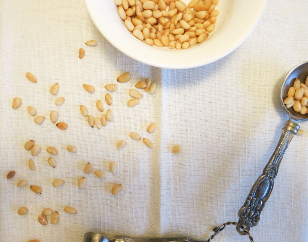 GET MAXIMUM SHELF LIFE BY STORING PINE NUTS IN FREEZER FOR UP TO 3 MONTHS